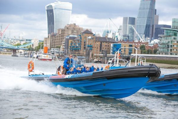 Paseo en la lancha rápida Thamesjet